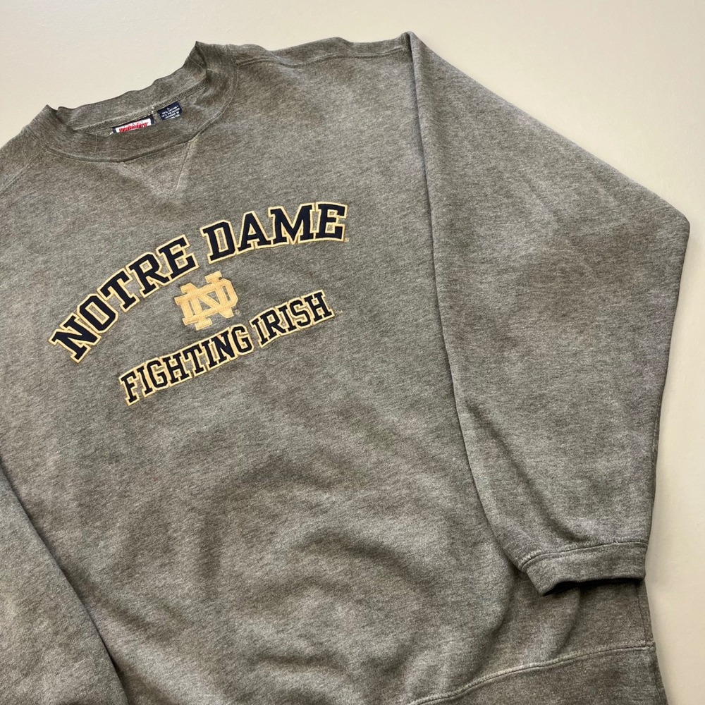 VTG Varsity Athletic Sweatshirt Mens L Gray Notre Dame Fighting Irish Pullover